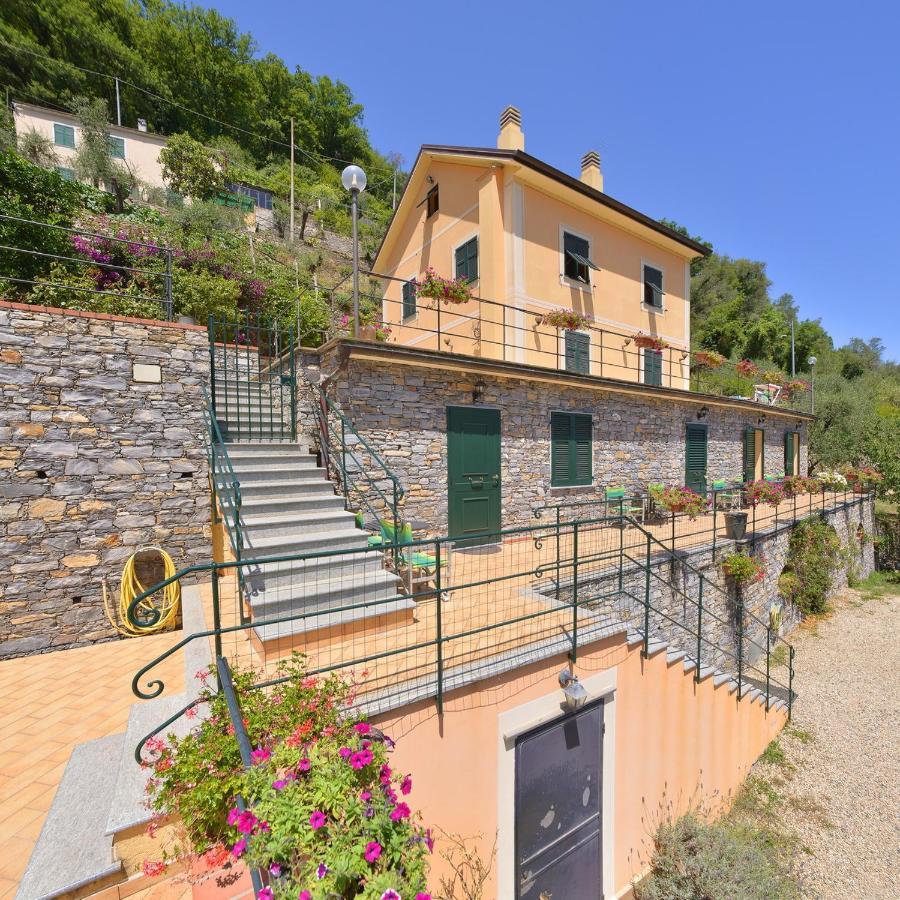 B&B Le Colline Di Bana Camogli Luaran gambar